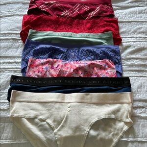 7 pairs of hiphuggers